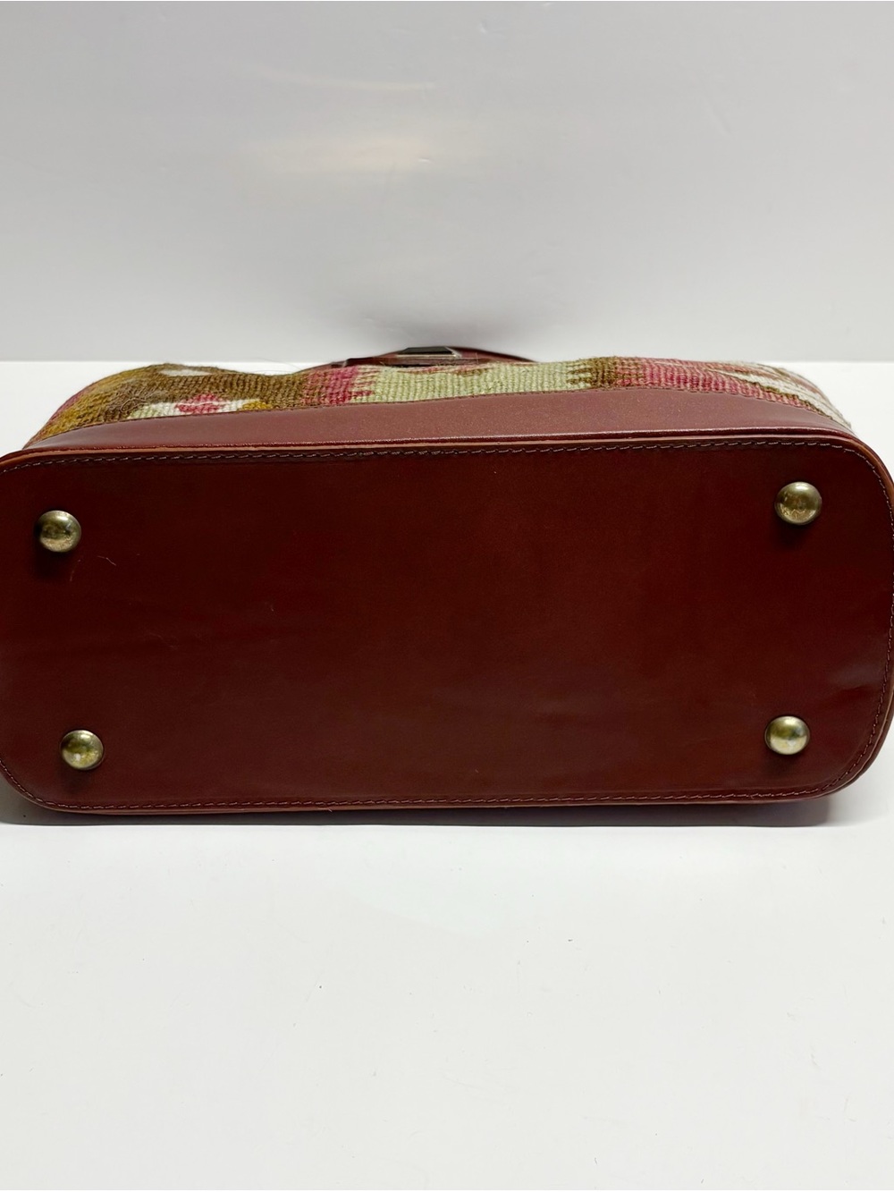 Red Kilim-Pattern Leather-Trim Tote - Picture 5 of 10